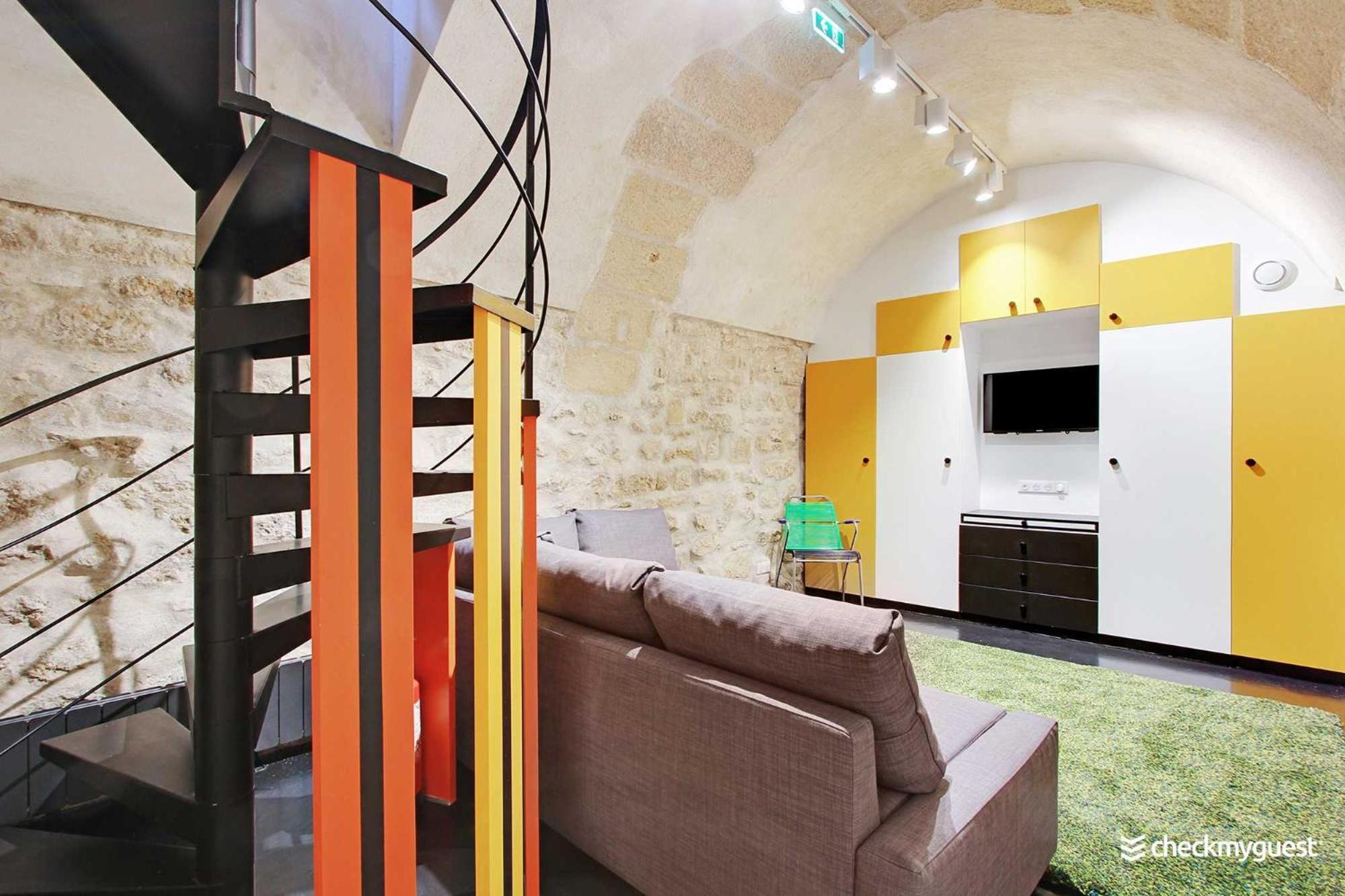 Authentic Apartment - 2Br-6P - Le Marais パリ エクステリア 写真