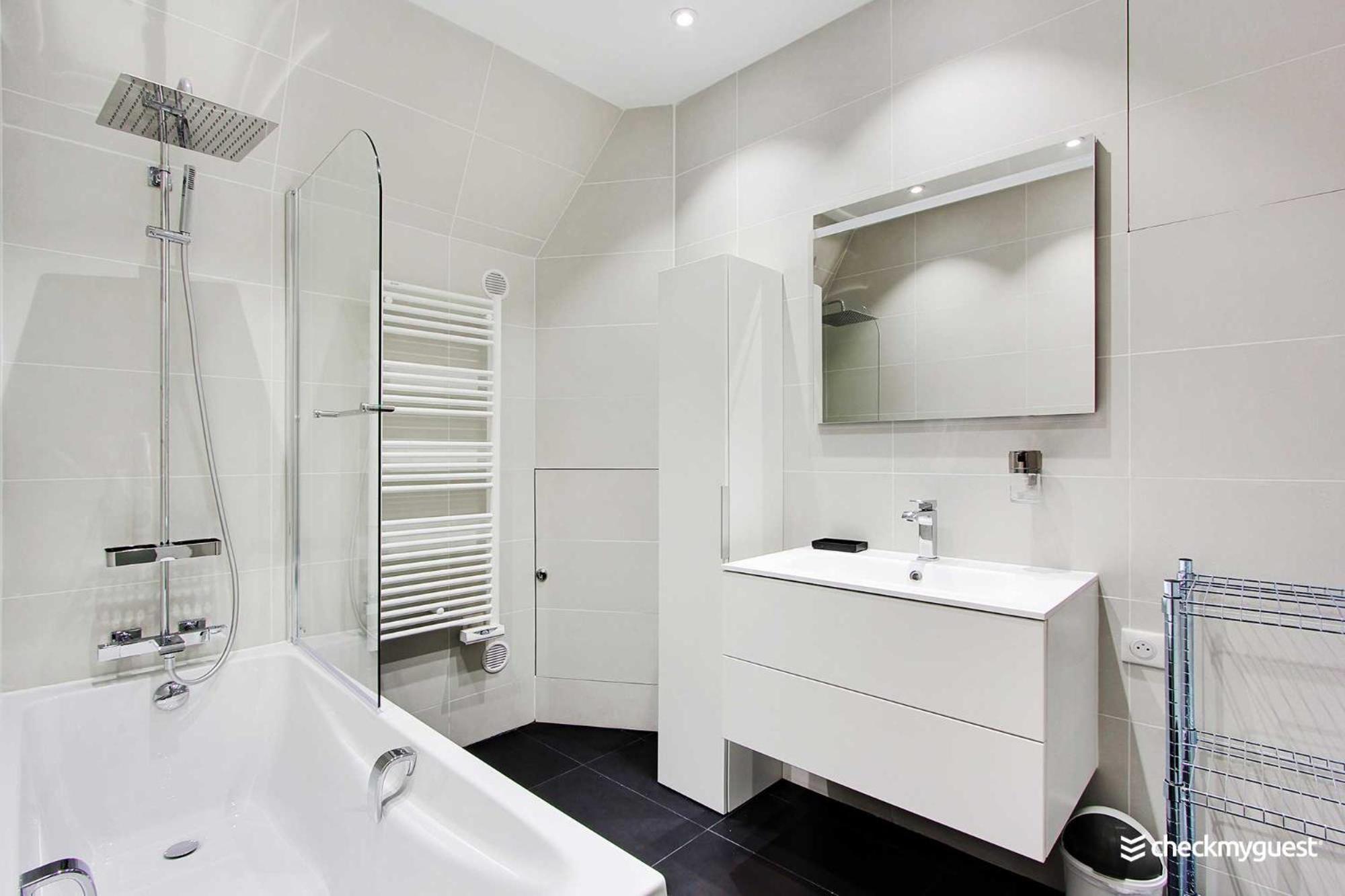 Authentic Apartment - 2Br-6P - Le Marais パリ エクステリア 写真